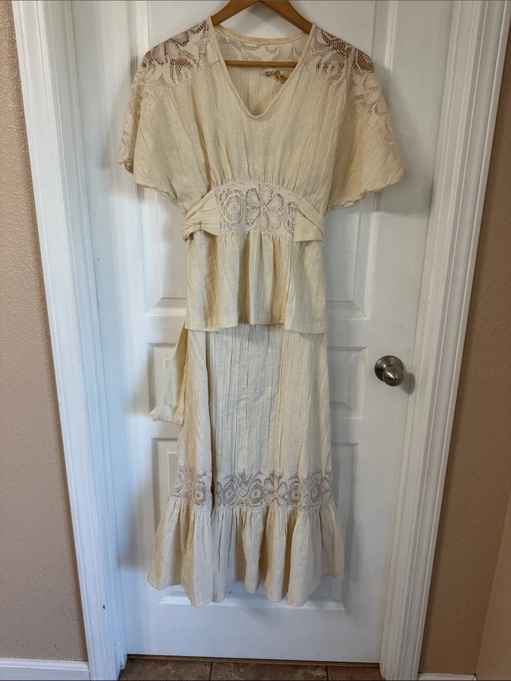 *RARE* RAE Dolls San Francisco Ivory Lace-Trimmed Two-Piece Maxi Dress - Picture 6 of 10